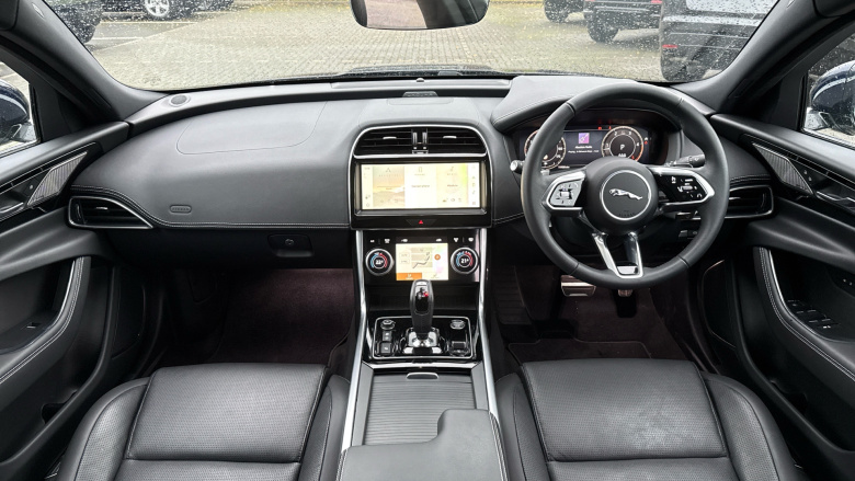 Jaguar XE 2.0 D200 R-Dynamic SE Black 4dr Auto Diesel Saloon